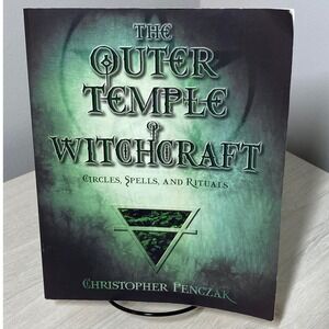 The Outer Temple of Witchcraft Christopher Penczak Circles Spells Ritual PB 2004